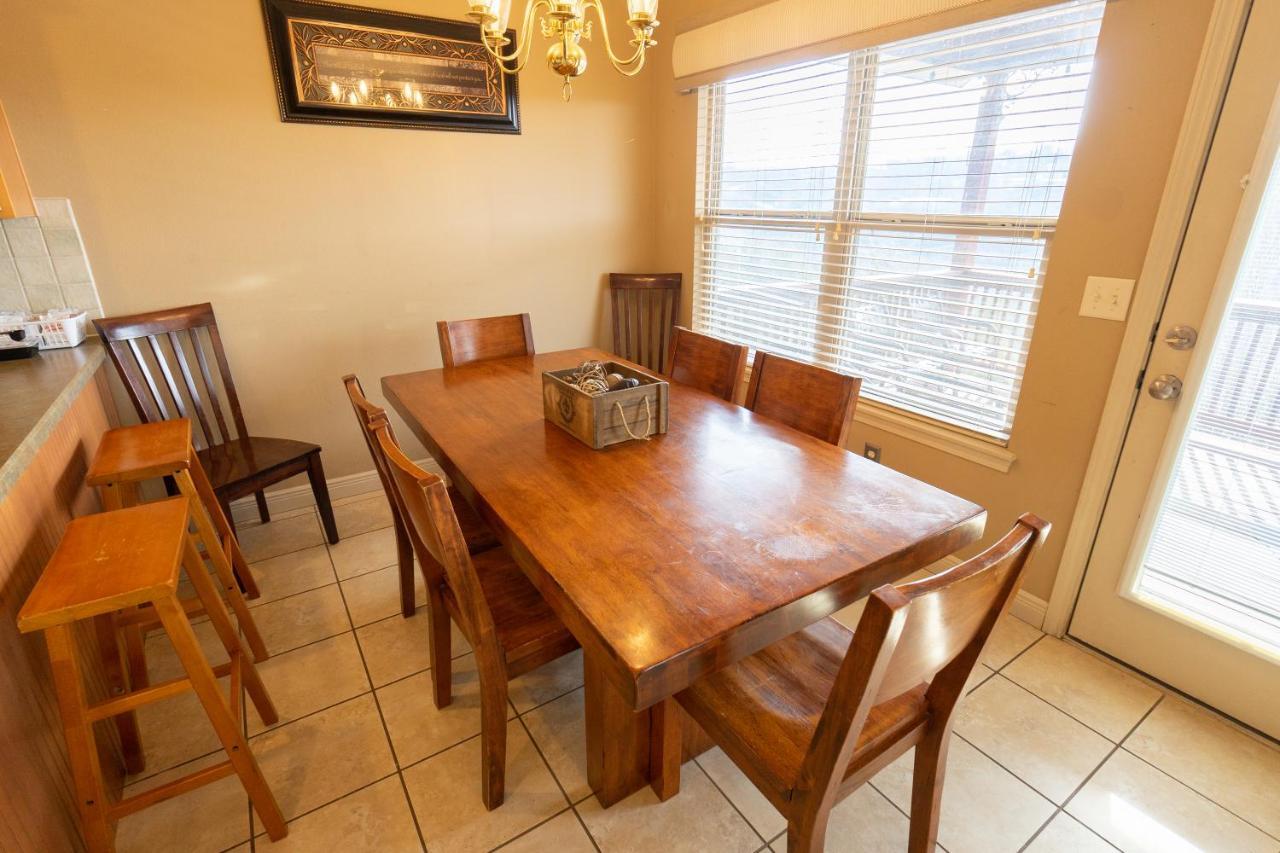 4Br Walk-In - Foosball Table - Hot Tub - Fire Pit - Free Tickets Included - Dv166 Branson Bagian luar foto
