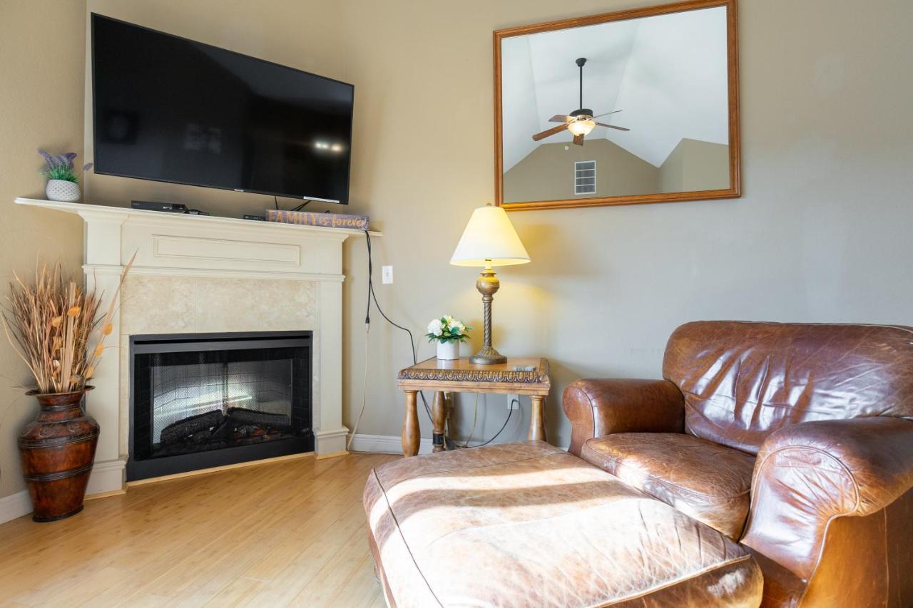4Br Walk-In - Foosball Table - Hot Tub - Fire Pit - Free Tickets Included - Dv166 Branson Bagian luar foto
