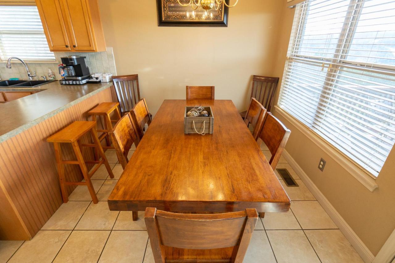 4Br Walk-In - Foosball Table - Hot Tub - Fire Pit - Free Tickets Included - Dv166 Branson Bagian luar foto
