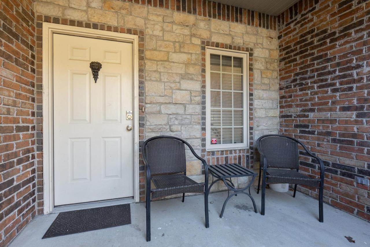 4Br Walk-In - Foosball Table - Hot Tub - Fire Pit - Free Tickets Included - Dv166 Branson Bagian luar foto