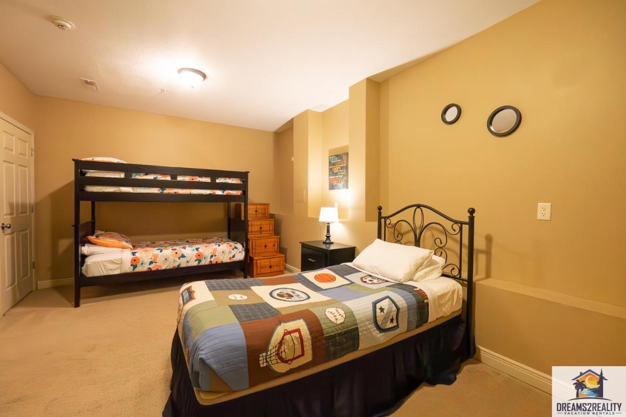 4Br Walk-In - Foosball Table - Hot Tub - Fire Pit - Free Tickets Included - Dv166 Branson Bagian luar foto