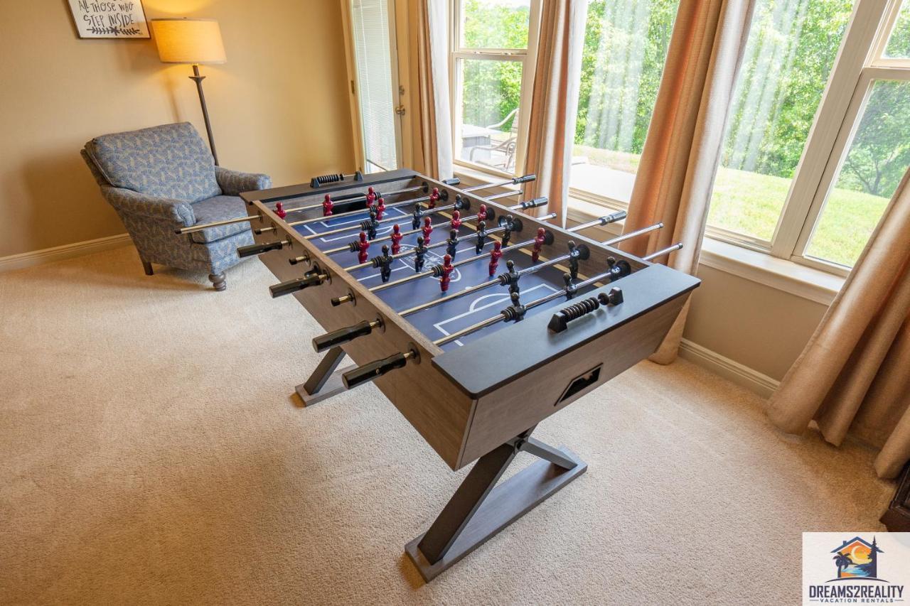 4Br Walk-In - Foosball Table - Hot Tub - Fire Pit - Free Tickets Included - Dv166 Branson Bagian luar foto