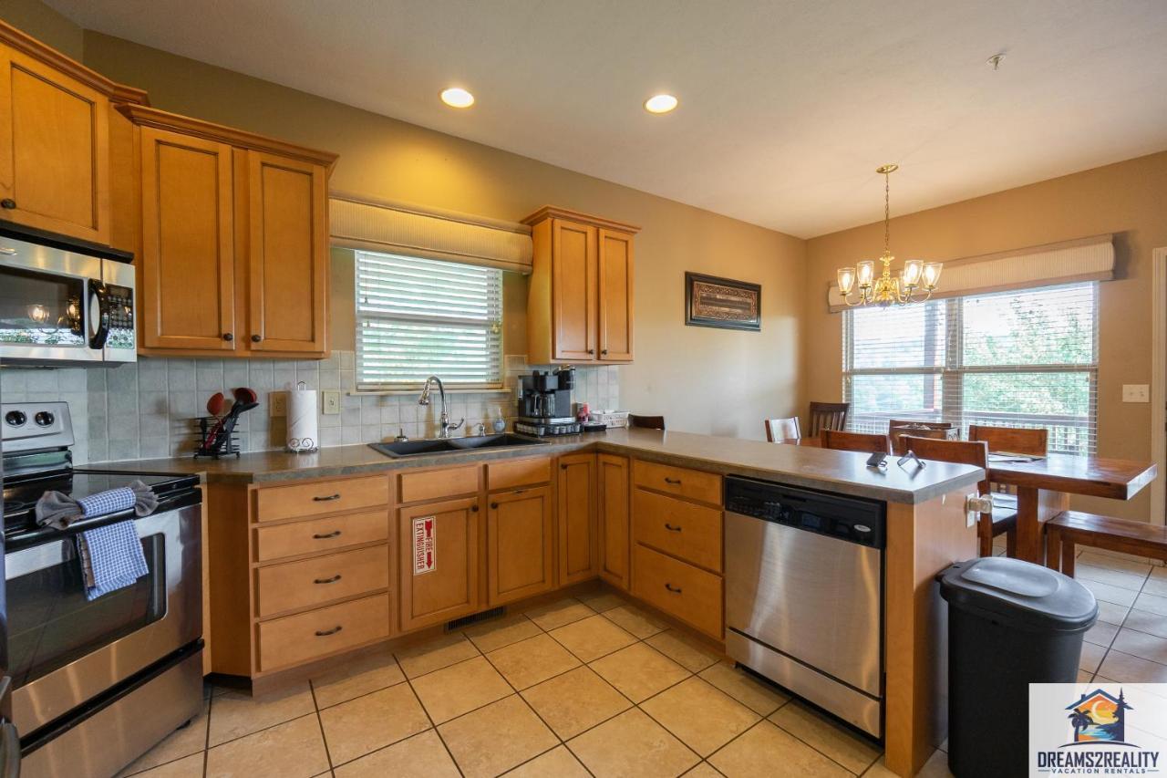 4Br Walk-In - Foosball Table - Hot Tub - Fire Pit - Free Tickets Included - Dv166 Branson Bagian luar foto